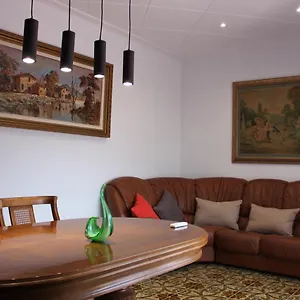 Precioso Con Sauna Y Terraza Bas
